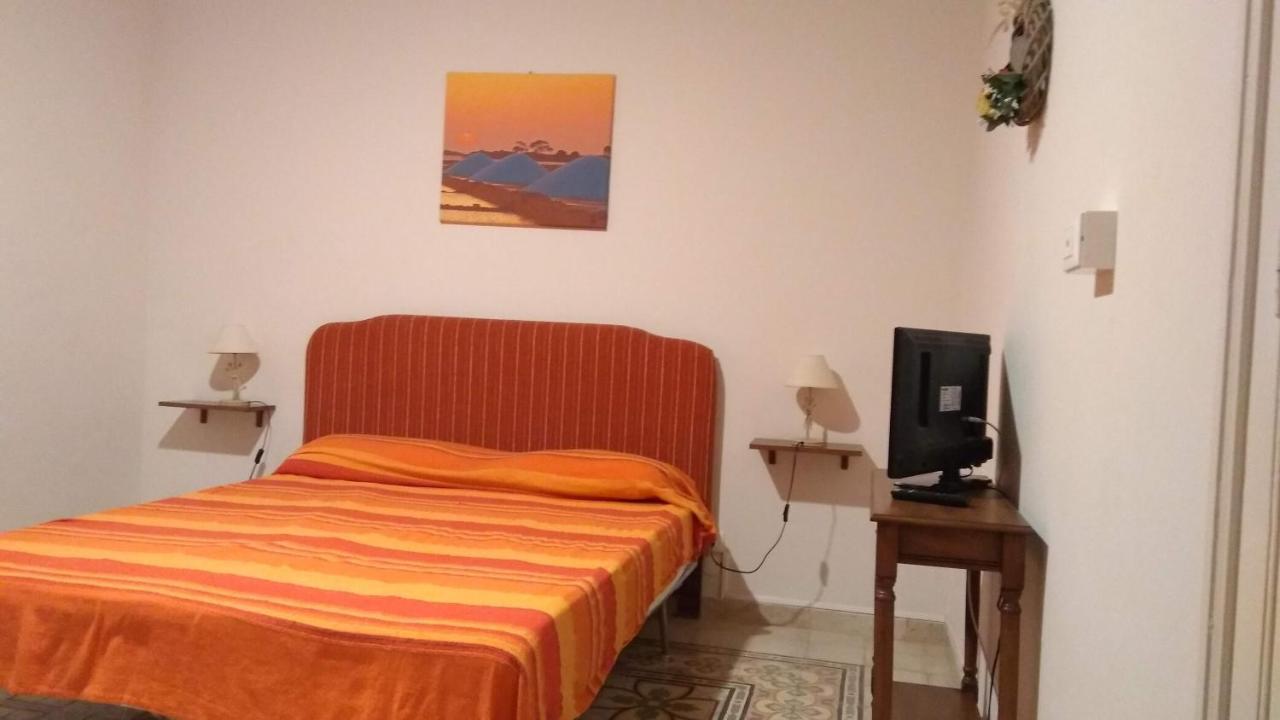 The Twins Rooms In Trapani 1 Ruang foto
